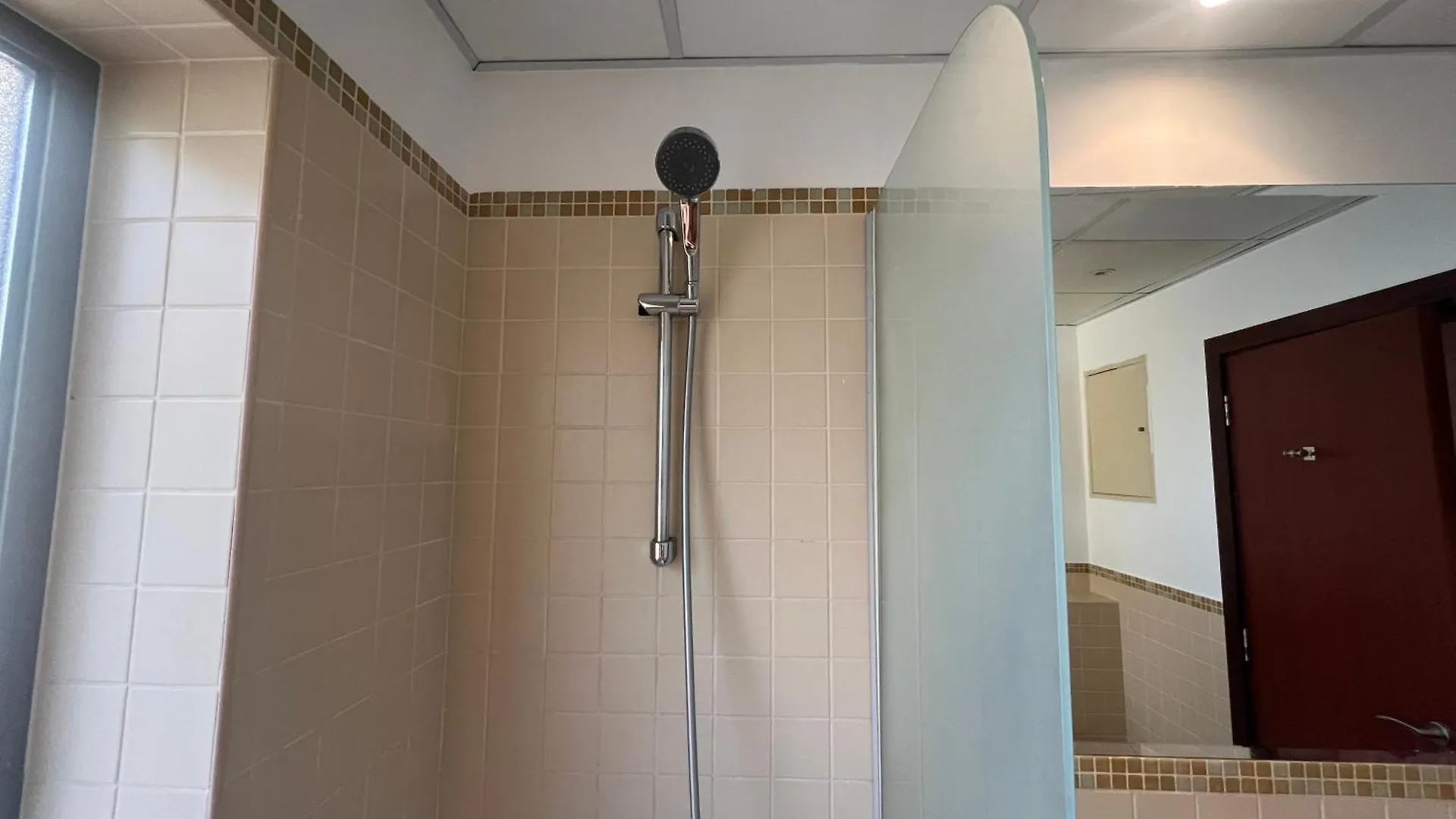 High Floor 1Br Apartment With Breathtaking Sea Views Of Ain ドバイ