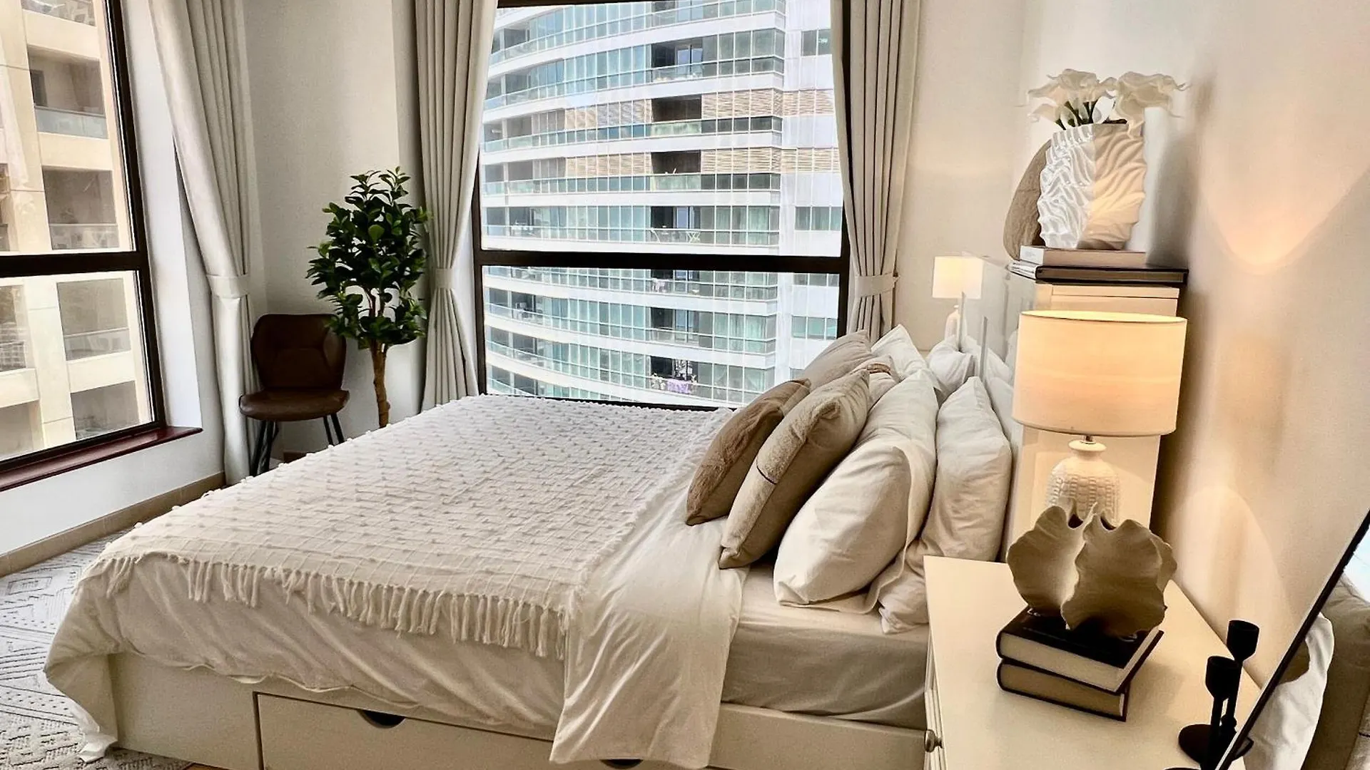High Floor 1Br Apartment With Breathtaking Sea Views Of Ain ドバイ 0*,  アラブ首長国連邦